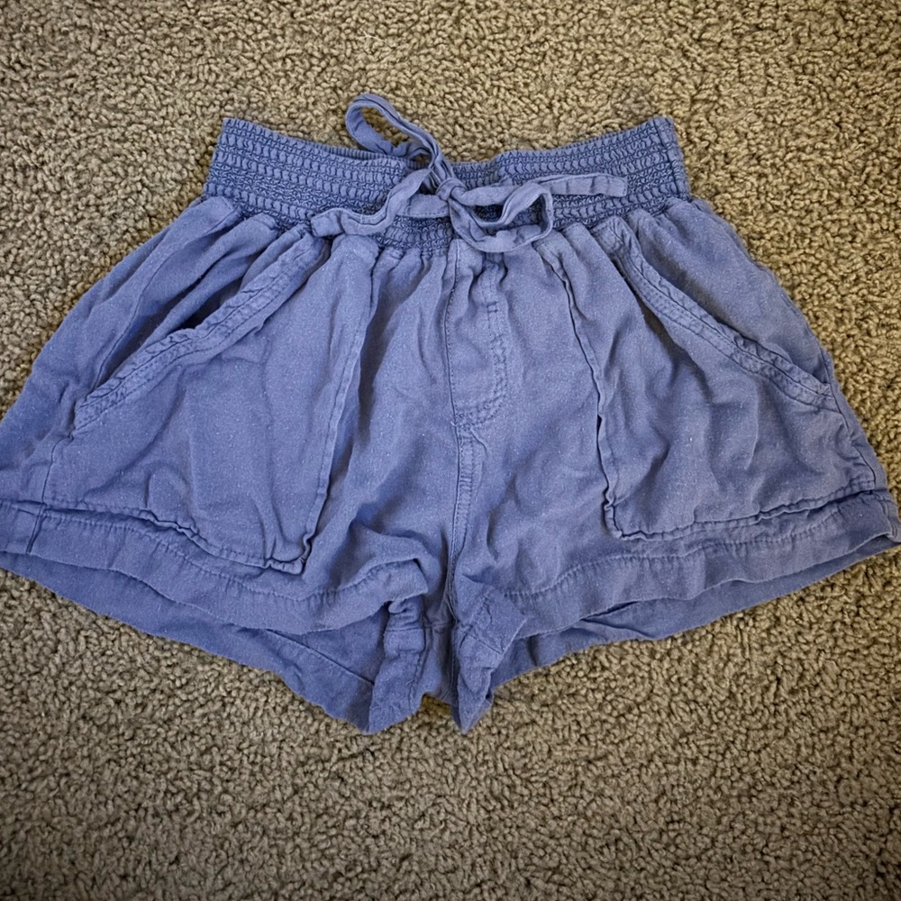 ci sono rayon collection, size large fits like a small/medium.